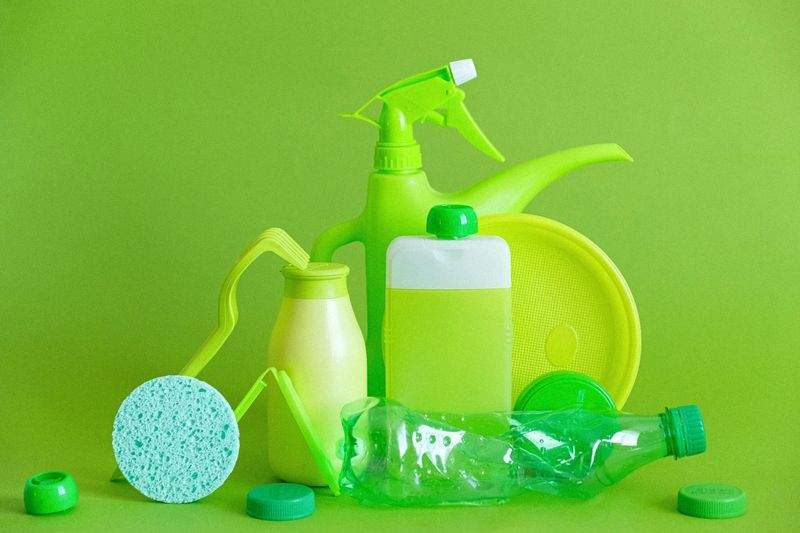 The Ultimate Guide to Eco-Friendly Cleaning Products